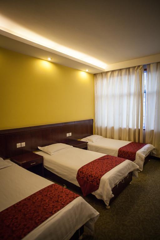 Huangshan Tangkou Haoshi International Youth Hostel Room photo
